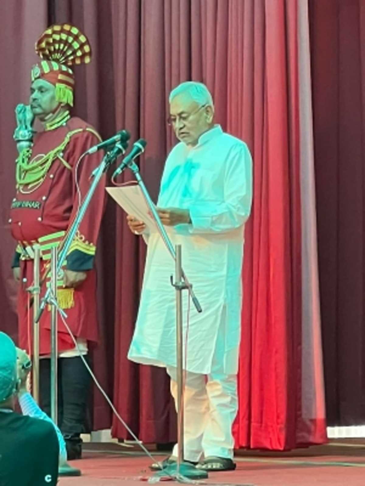 जद (यू) के जाने से राज्यसभा में और घटी राजग की ताकत